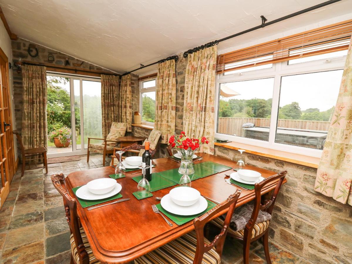Holly Farm Cottage Newbridge on Wye Exteriér fotografie